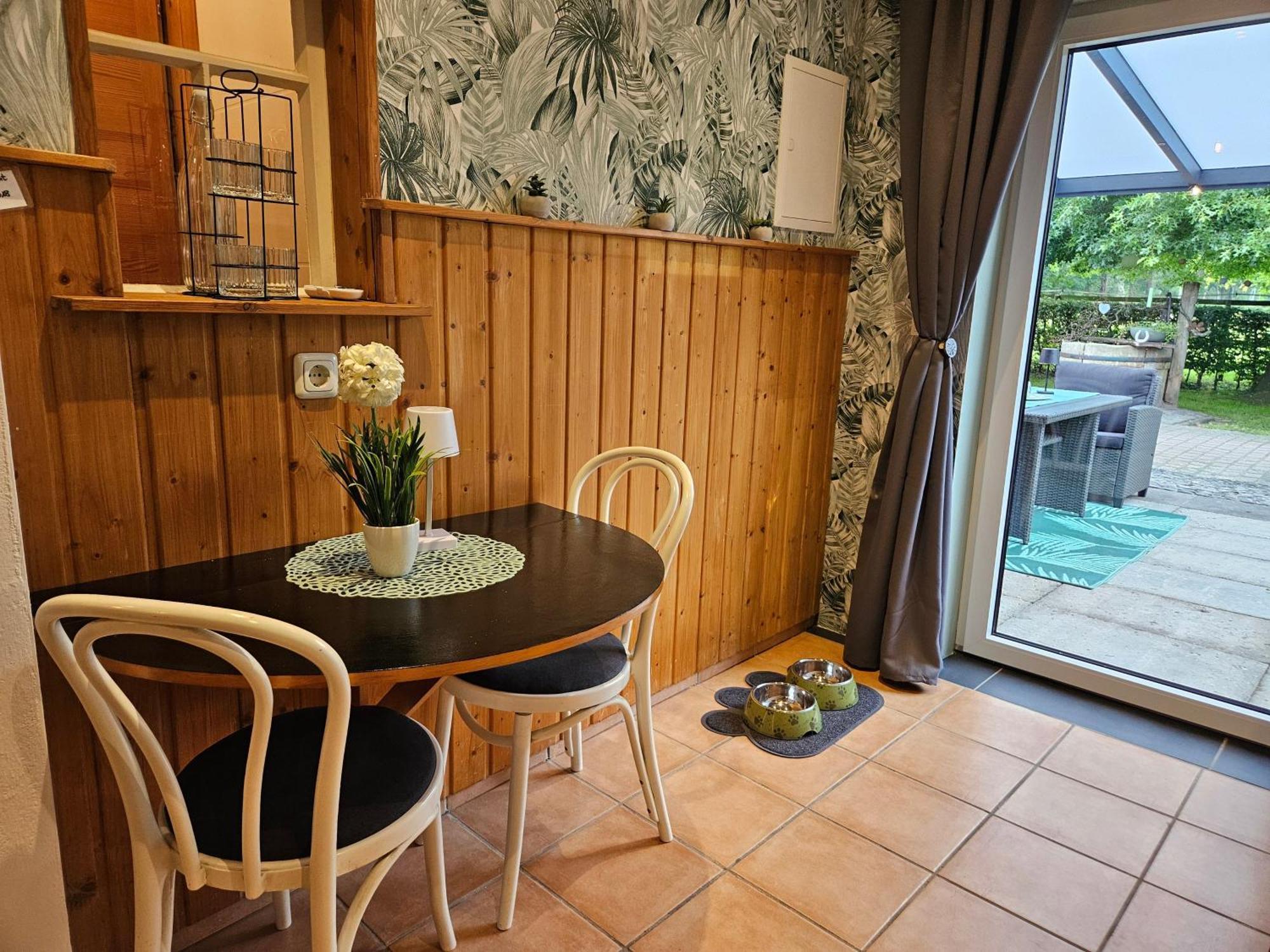 Kleines Ferienhaus Luettje Backhuus 35516 Uplengen Eksteriør billede